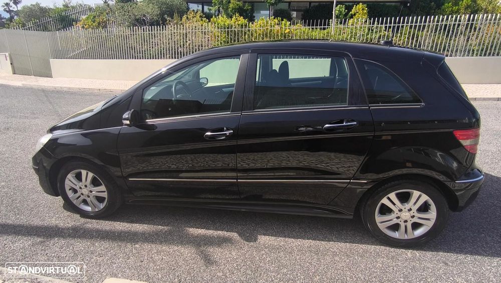 Mercedes-Benz B 180 CDI - 4