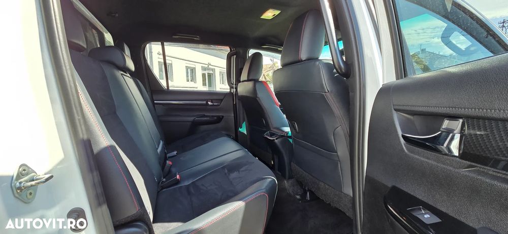 Toyota Hilux 2.8D 204CP 4x4 Double Cab AT GR Sport - 18