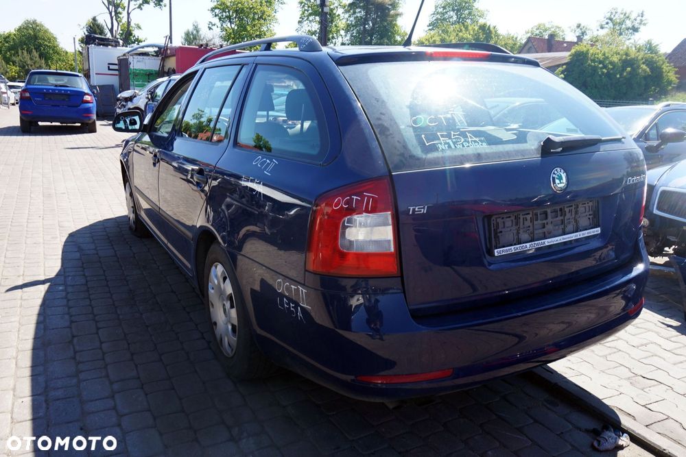 SKODA OCTAVIA II 1Z3 LIFT KOMBI 2013 LF5A 1.4 TSI CAXA 122KM NBW GRANATOWY na części - 3