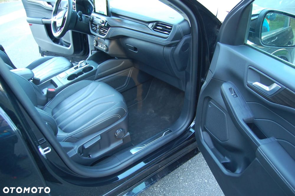 Ford Kuga - 33