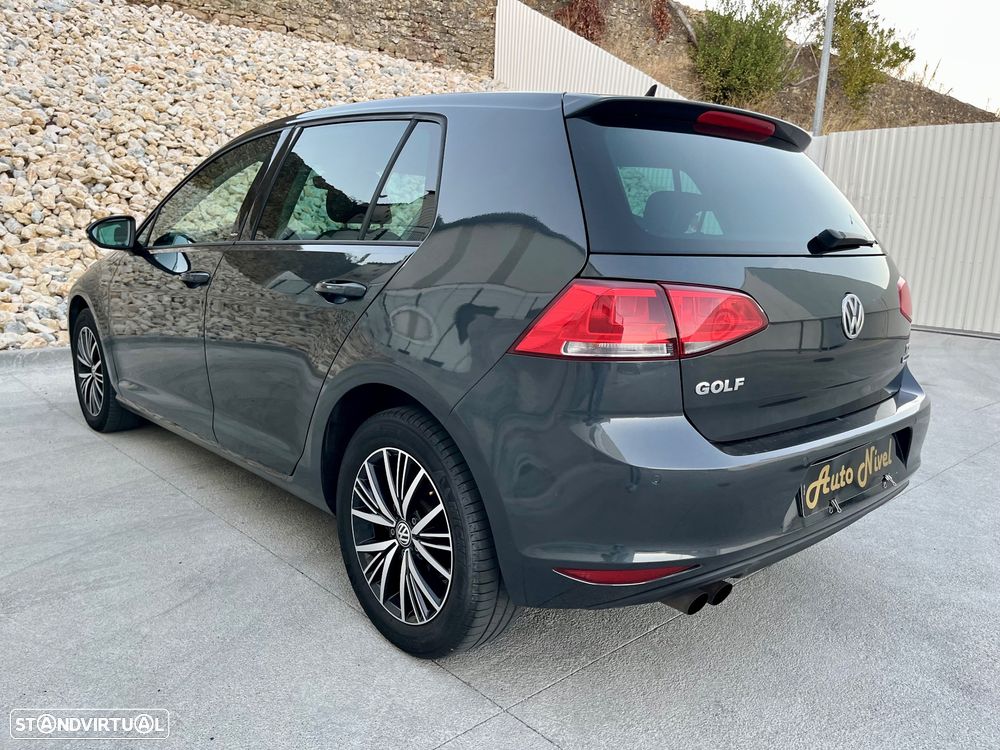 VW Golf - 4