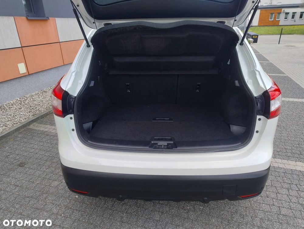 Nissan Qashqai 1.2 DIG-T Xtronic N-Vision - 21