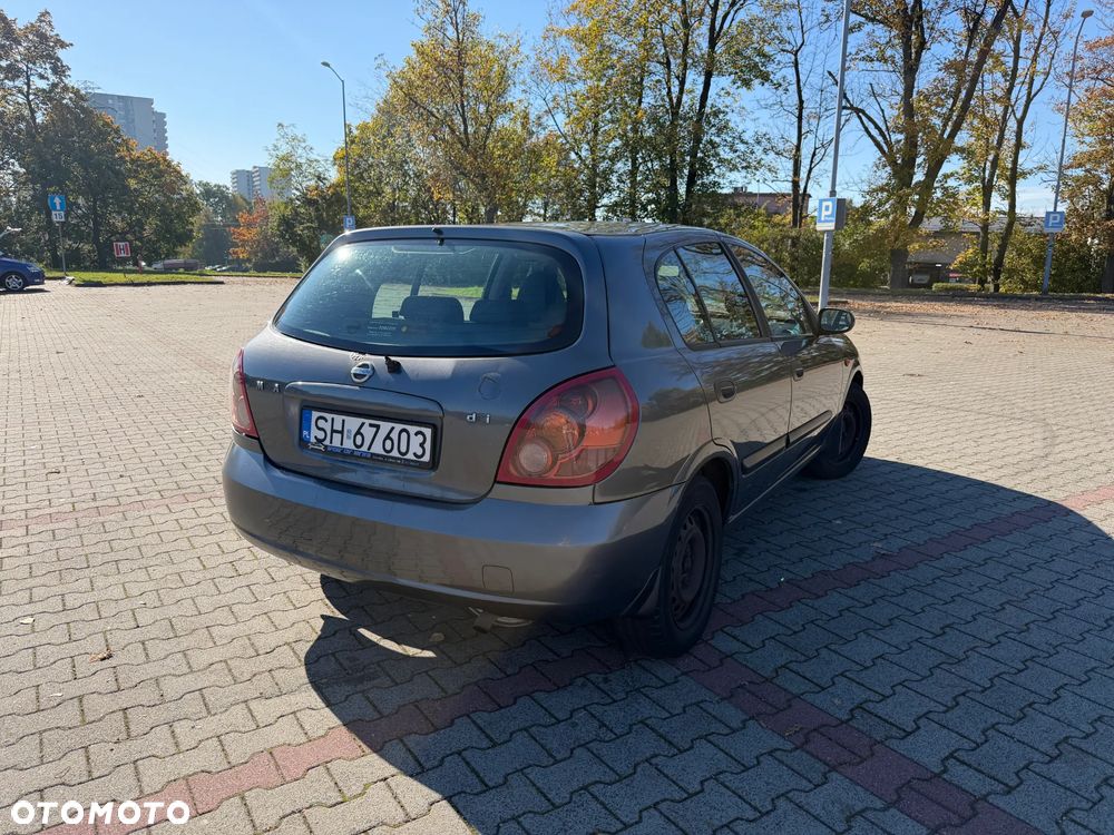 Nissan Almera 2004 photo 4