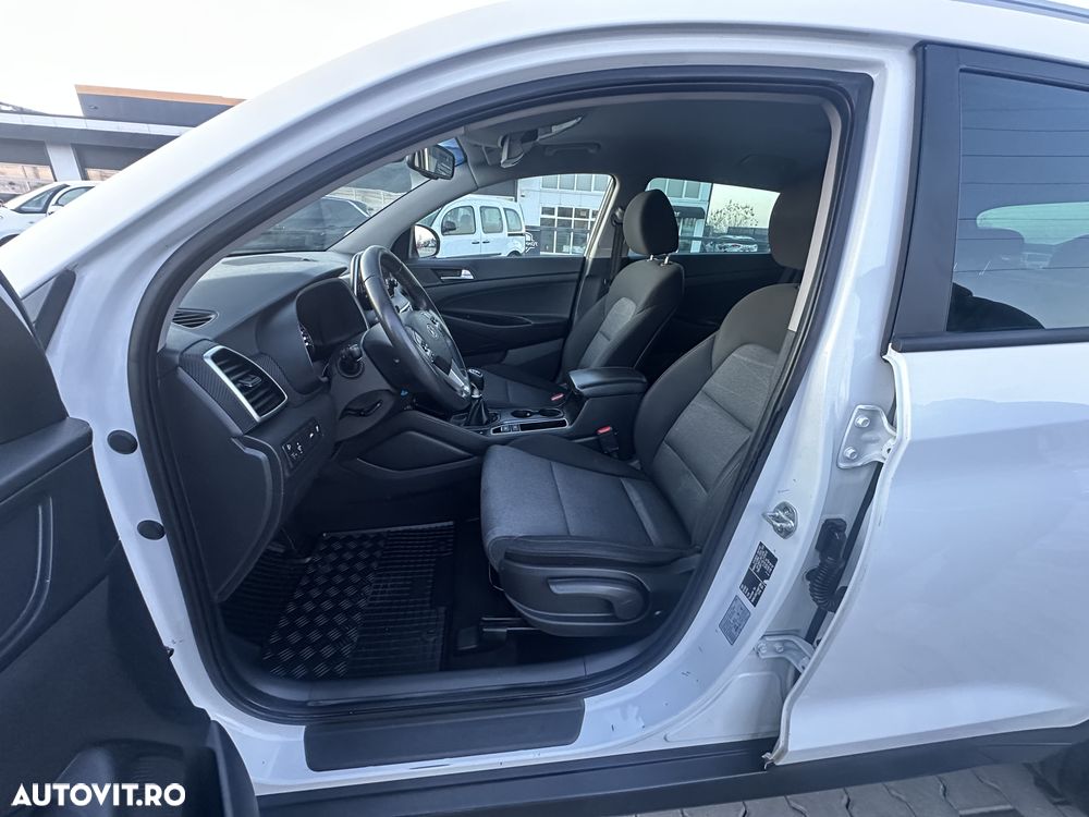 Hyundai Tucson blue 1.6 CRDi 2WD Pure - 17