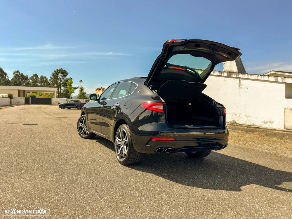 Maserati Levante - 10