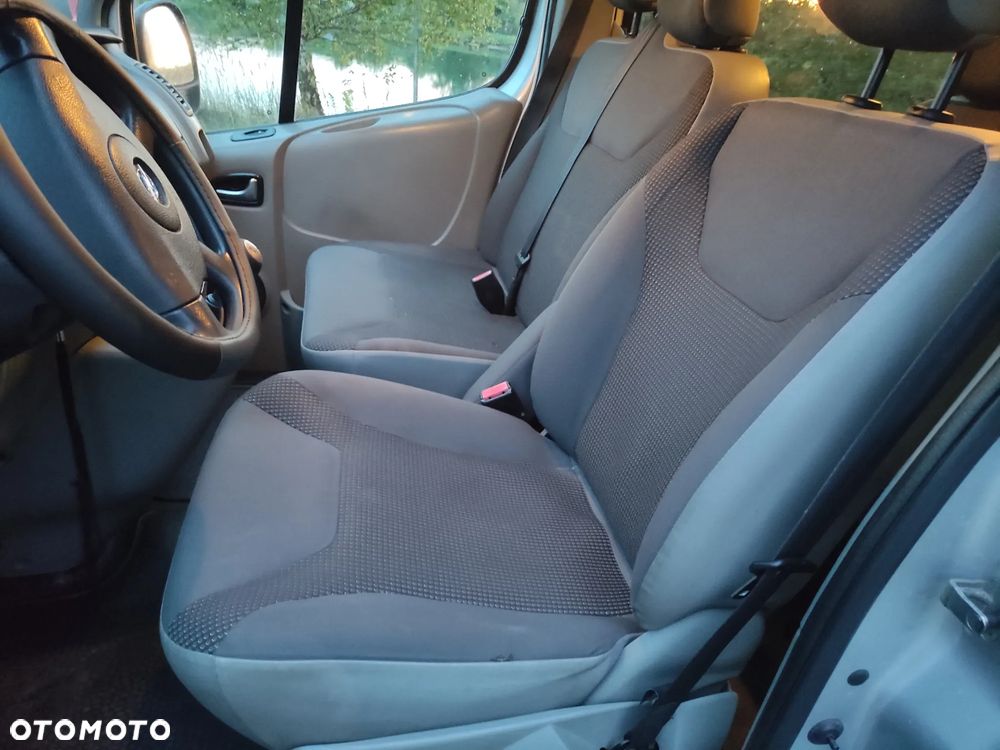Opel Vivaro L2H1 2.9t Edition - 10