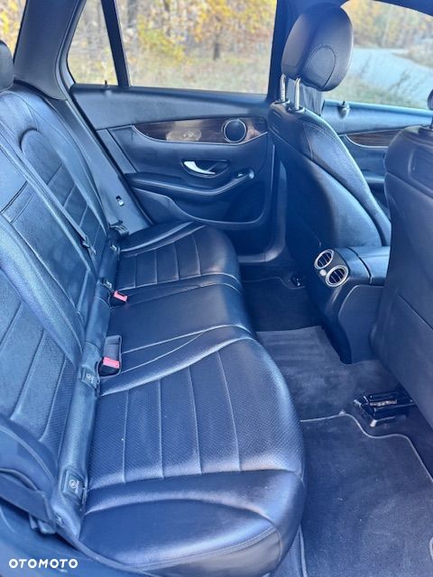Mercedes-Benz GLC - 26