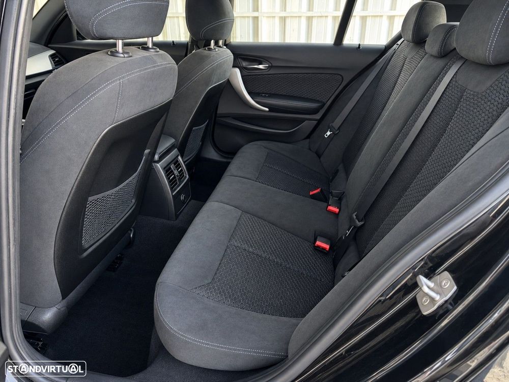 BMW 116 i Pack M - 24