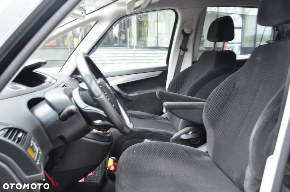 Citroën C4 Picasso - 10