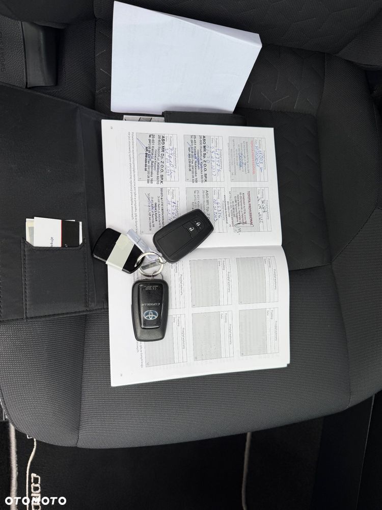 Toyota Corolla 1.8 Hybrid Comfort - 8