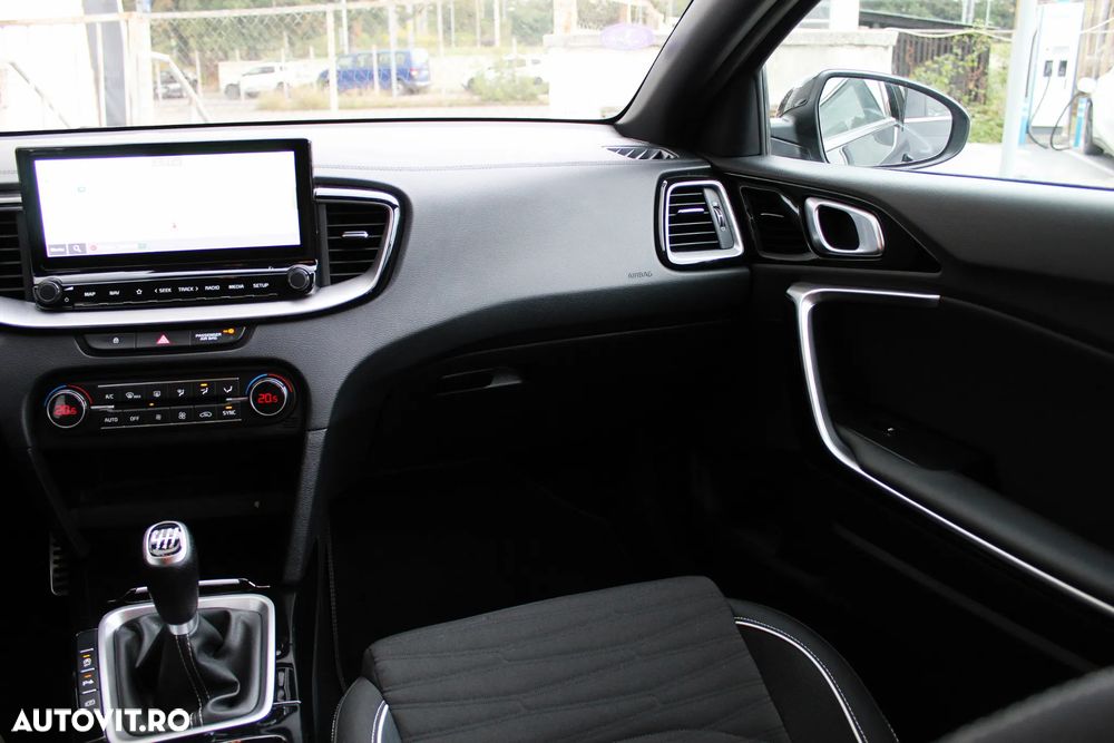 Kia Pro Ceed 1.5 T-GDI 6MT GT Line - 19