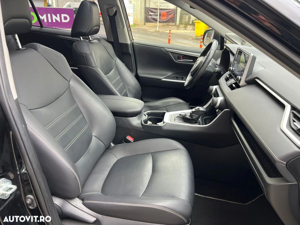 Toyota RAV4 2.5 Hybrid VVT-iE 4x4 Luxury Premium - 5