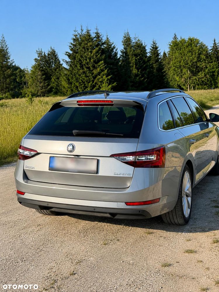 Skoda Superb 2019 photo 4