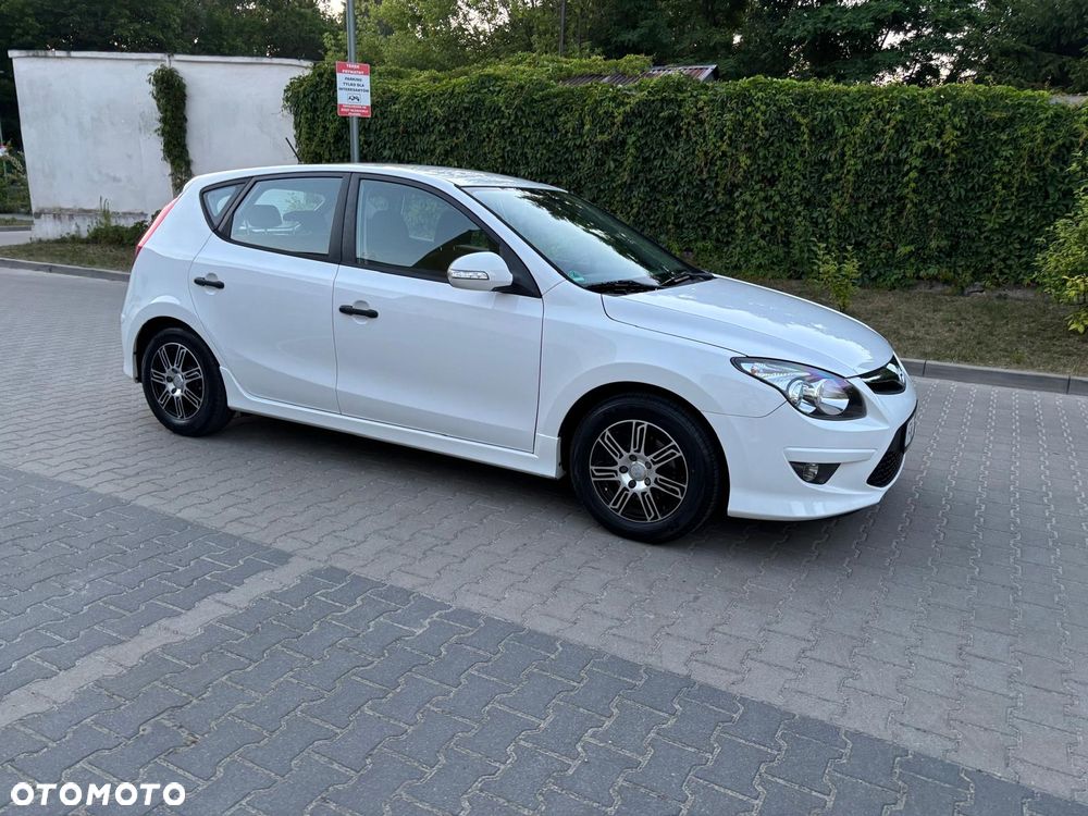 Hyundai i30 1.4 Comfort World Cup - 3