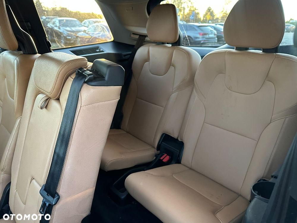 Volvo XC 90 T6 AWD Momentum 7os - 23