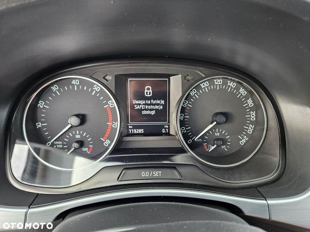 Skoda Fabia - 12