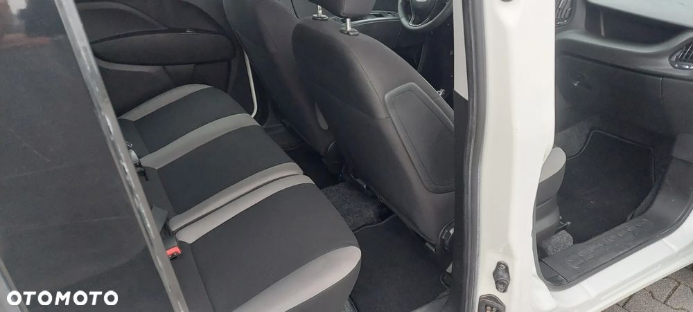 Fiat Doblo 1.4 16V Dynamic - 13