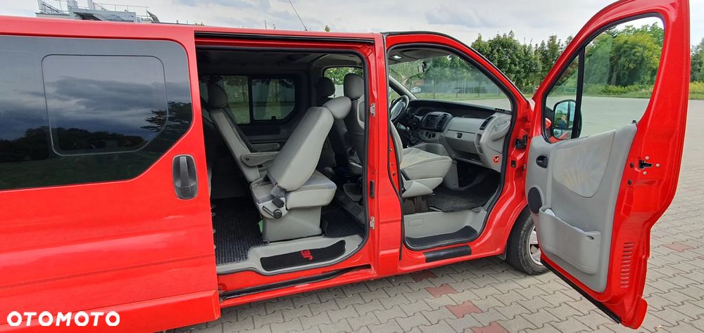 Renault Trafic Passenger Expression - 9