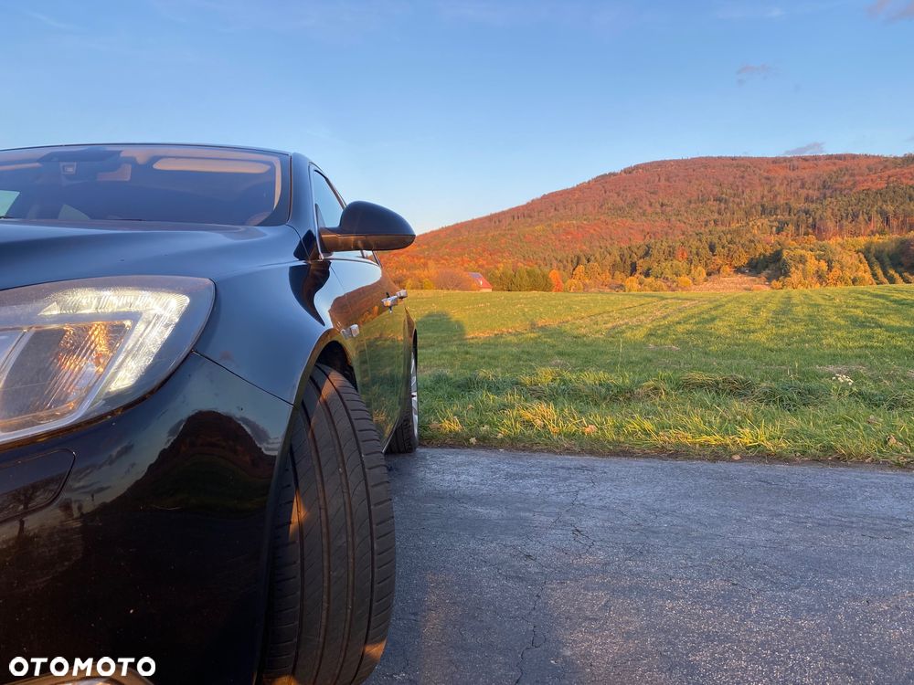 Opel Insignia - 11