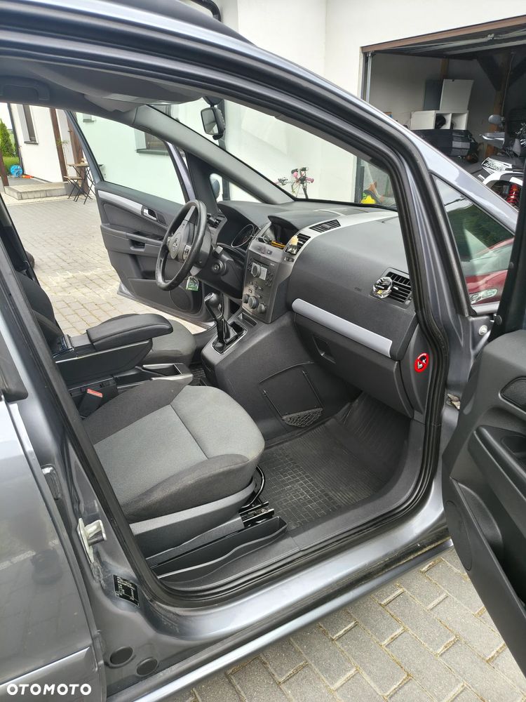 Opel Zafira 1.9 CDTI Elegance - 4