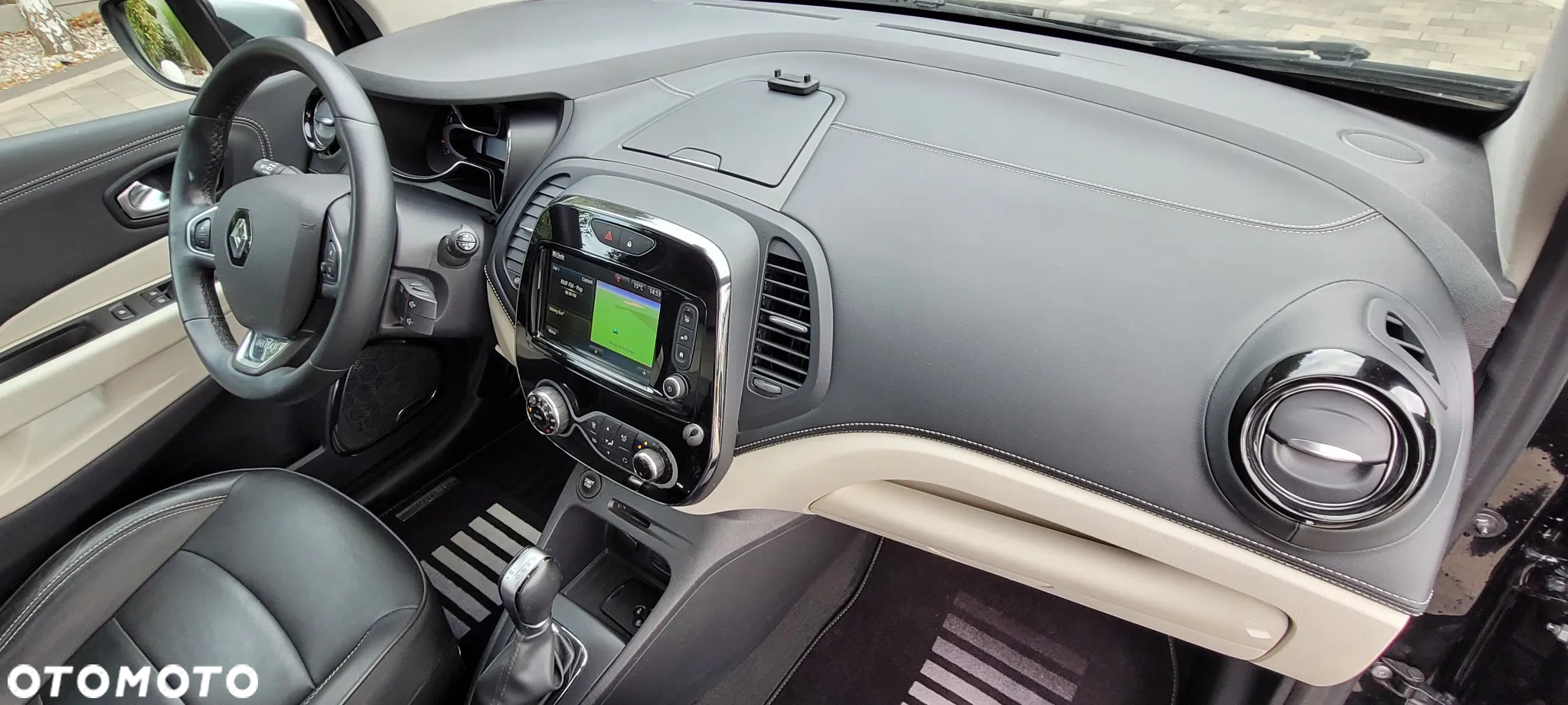 Renault Captur ENERGY TCe 120 EDC Initiale Paris - 10