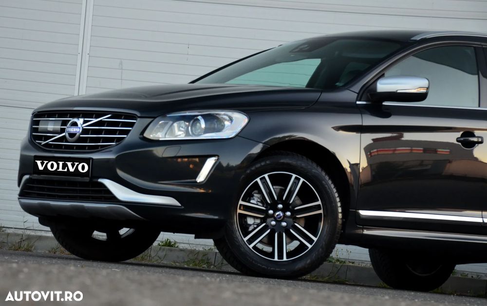 Volvo XC 60 D4 AWD Geartronic Summum - 24