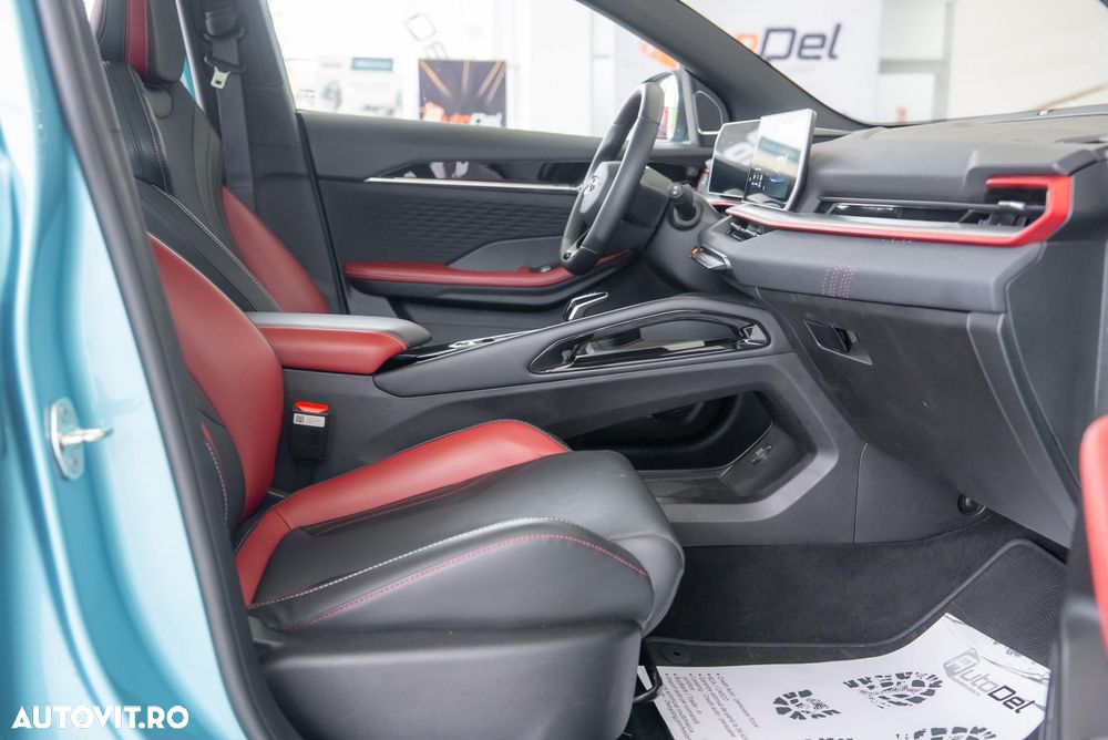 Geely Coolray - 13