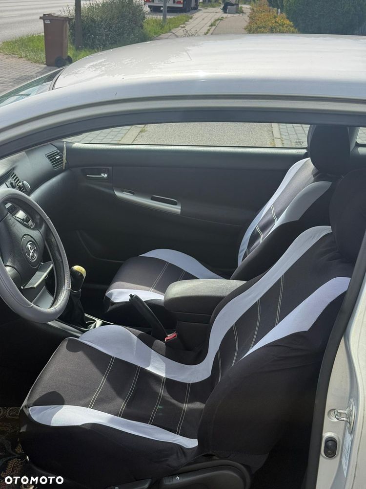 Toyota Corolla - 6
