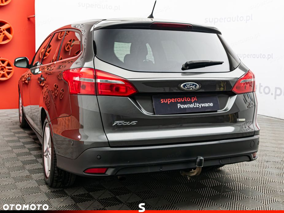 Ford Focus - 25