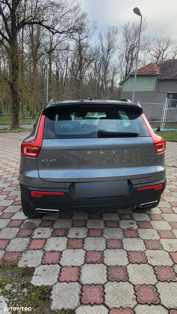 Volvo XC 40 D3 R-Design - 8