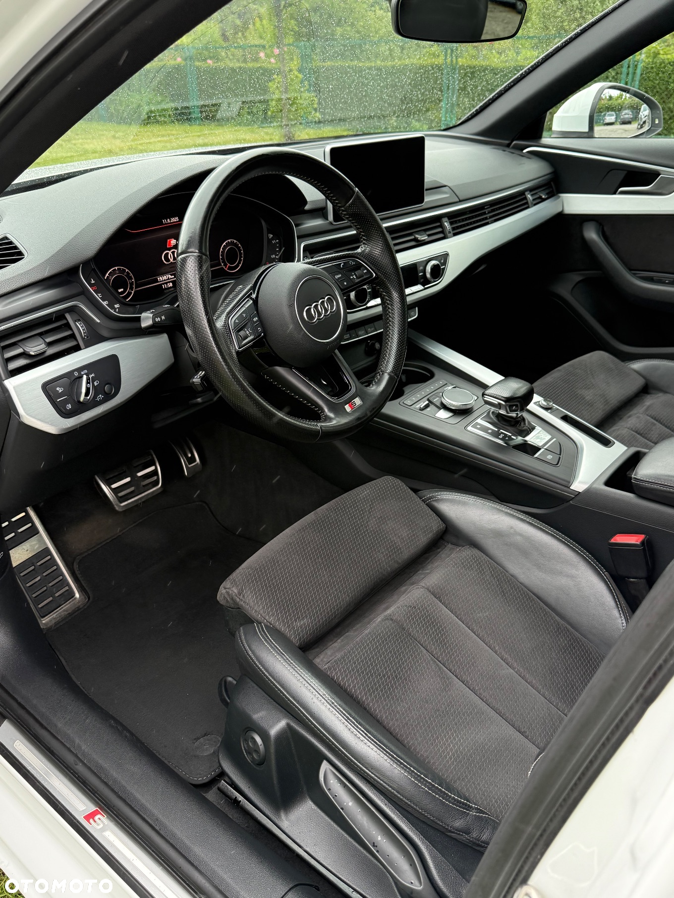 Audi A4 Avant 2.0 TDI S tronic - 12