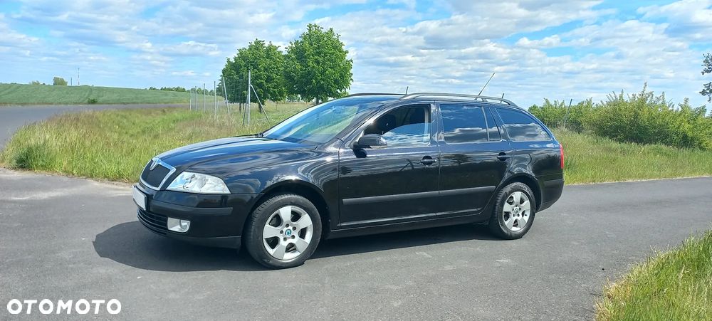 Skoda Octavia 1.6 Ambiente - 2