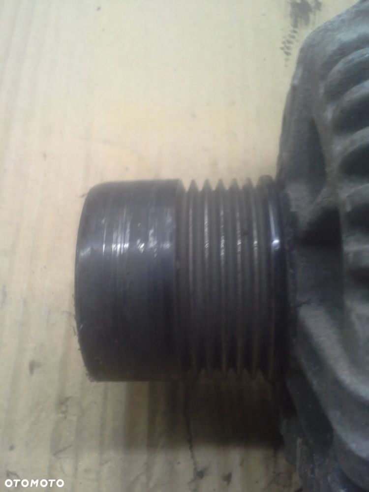 Alternator Suzuki Swift 1.3 DDiS 31400-85E00-000 Valeo - 2