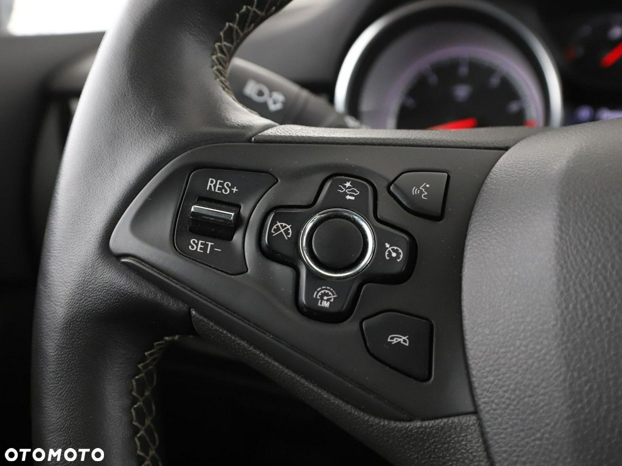 Opel Astra 1.4 Turbo Innovation - 31