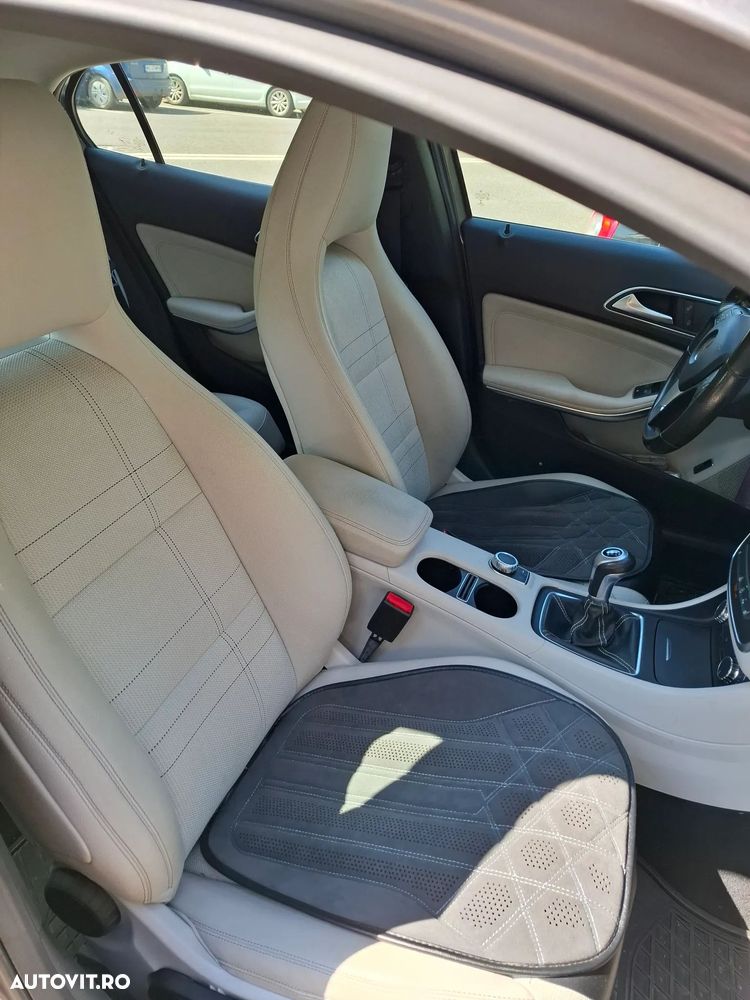 Mercedes-Benz GLA - 9
