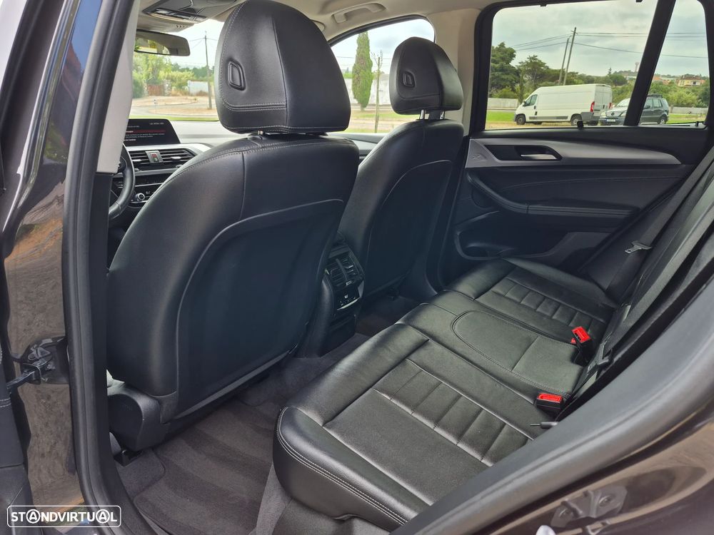 BMW X3 18 d sDrive Auto - 29