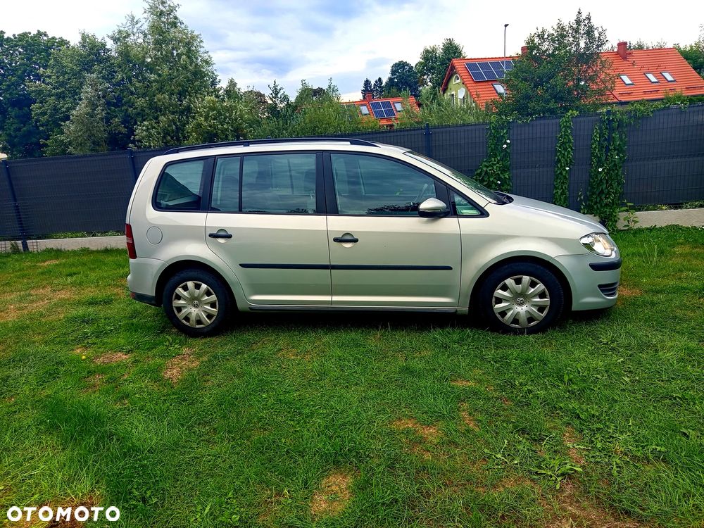 Volkswagen Touran 1.9 TDI DPF Blue Motion Conceptline - 6