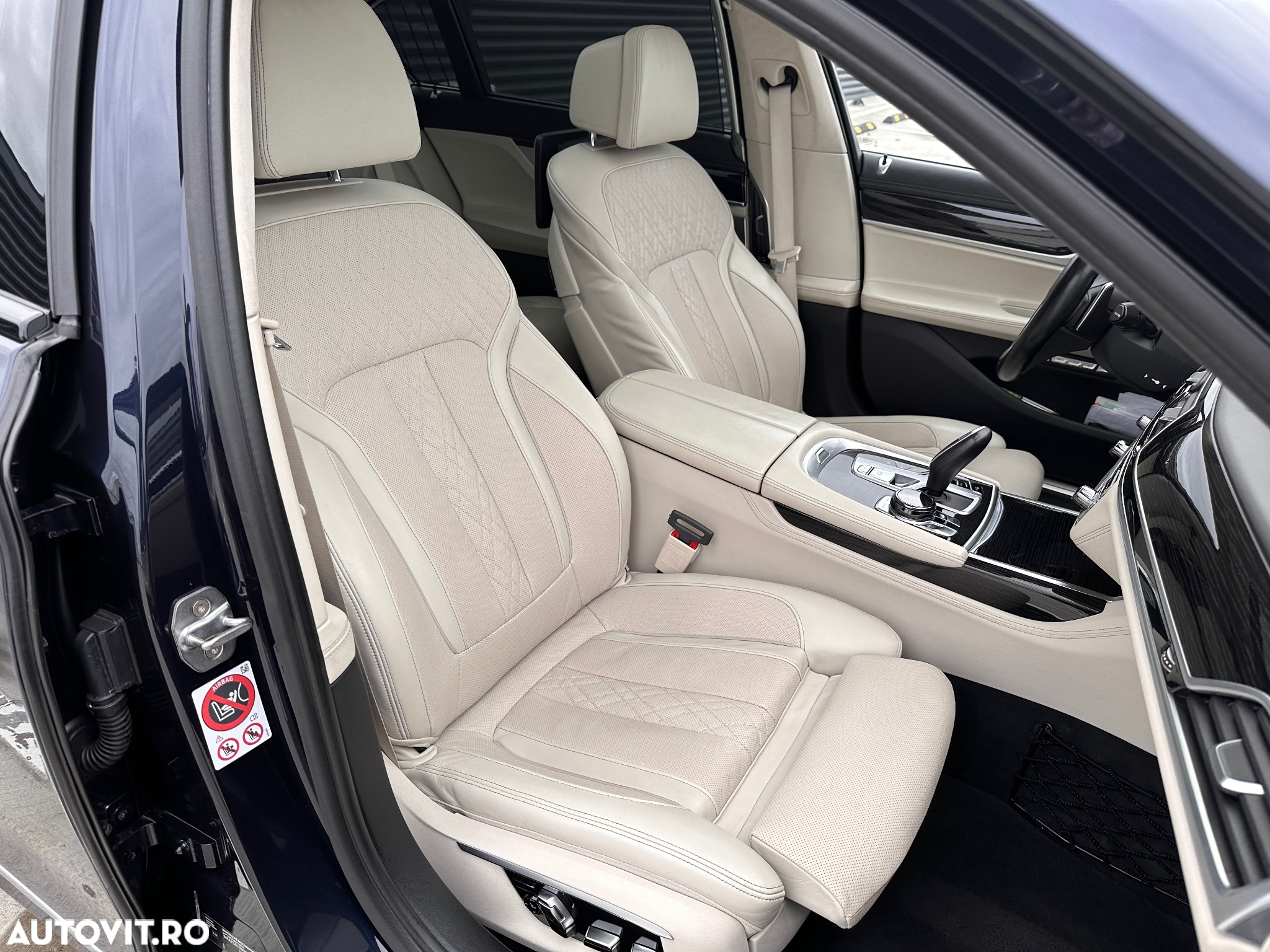 BMW Seria 7 740Ld xDrive - 13