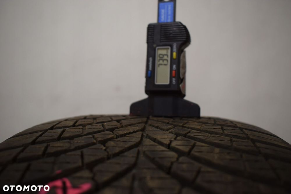 R17 235/45 Goodyear Vector 4Seasons GEN-3 97Y Wysyłka gratis! - 3