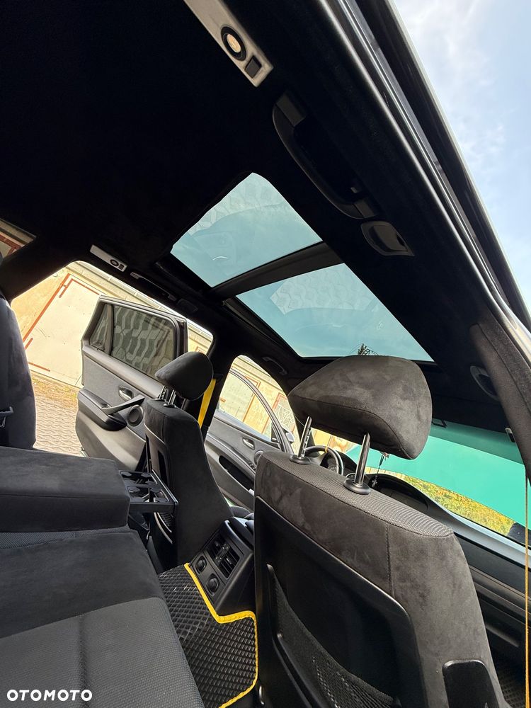 BMW Seria 3 325d - 12