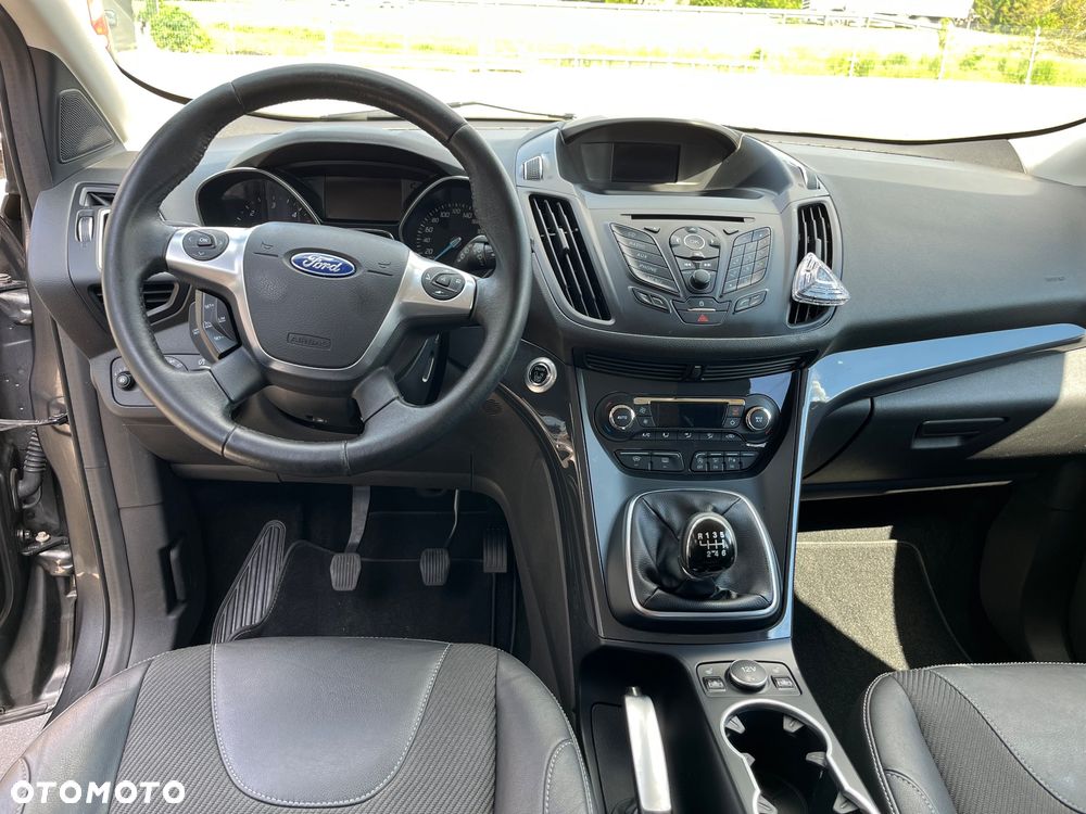 Ford Kuga 2.0 TDCi FWD Titanium - 10