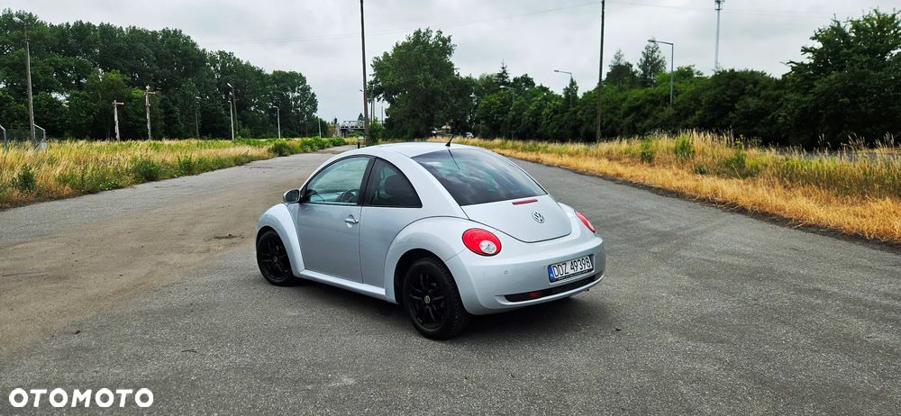 Volkswagen New Beetle 1.9 TDI DPF Freestyle - 3
