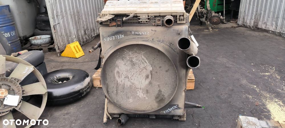 CHŁODNICA WODY MERCDES-BENZ AXOR 2528L - 8