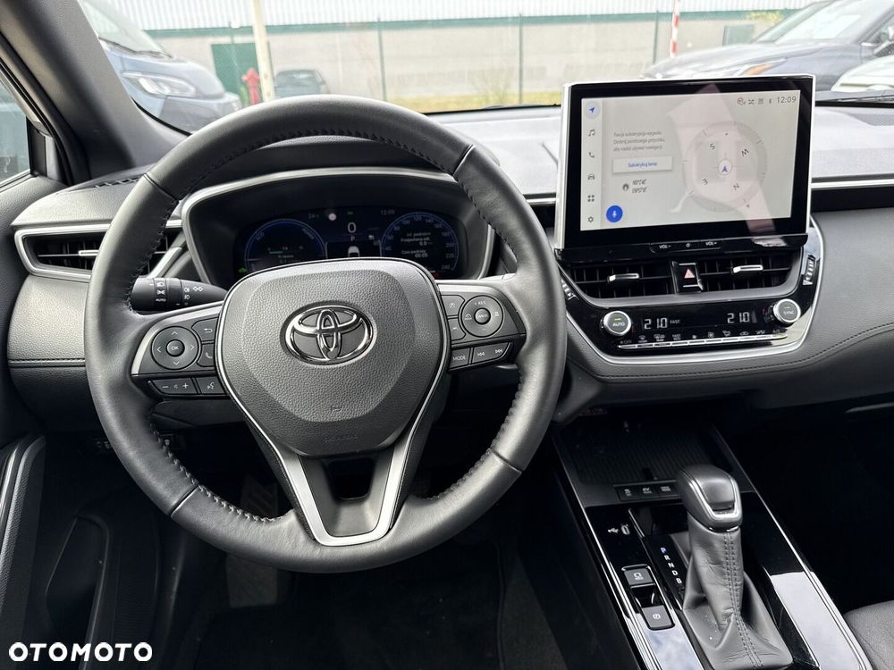 Toyota Corolla Cross - 10