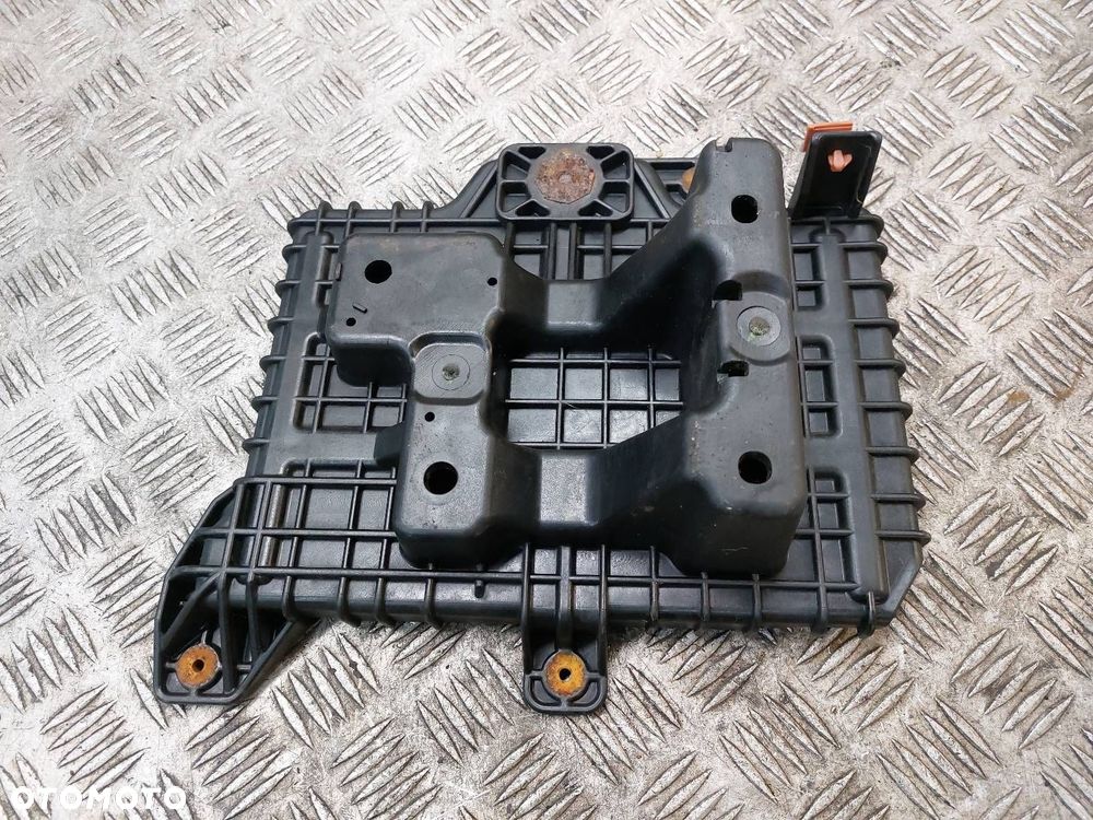 PODSTAWA POD AKUMULATOR SANTA FE III 2.0 T 37150-2W000 - 2