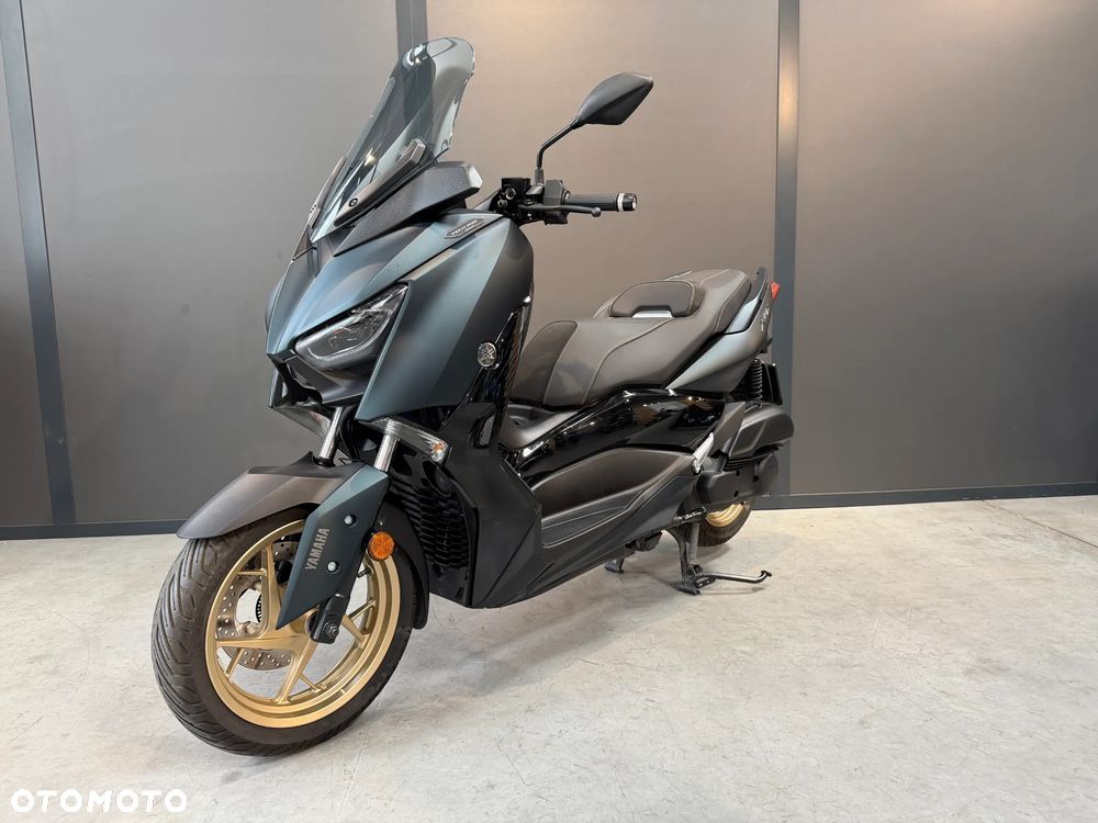 Yamaha X-max - 3