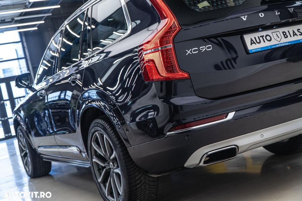 Volvo XC 90 D5 AWD Inscription - 32