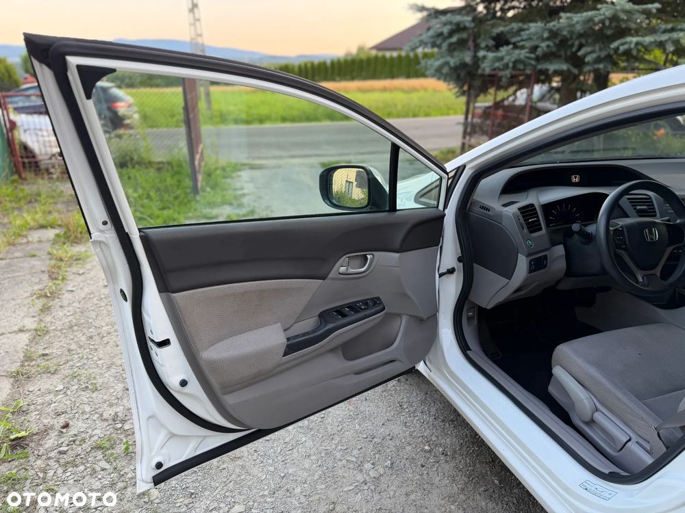 Honda Civic 1.8 Comfort - 14