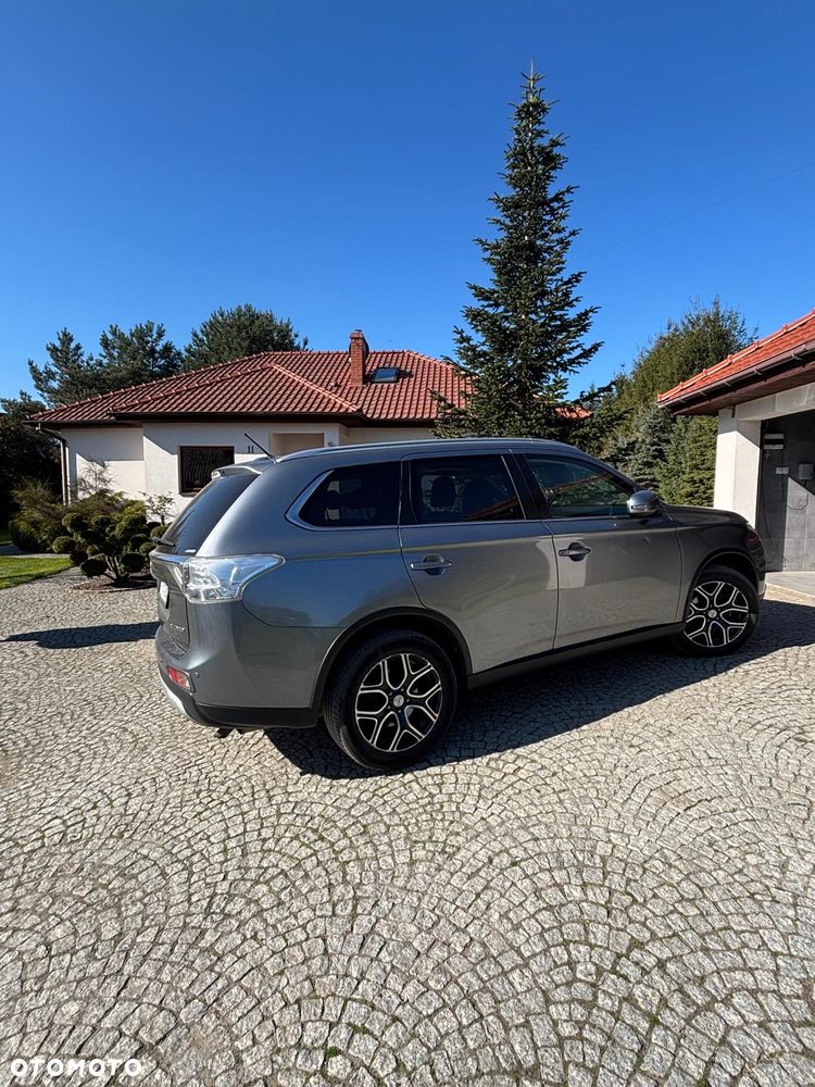 Mitsubishi Outlander 2.2 DID Instyle Navi - 6