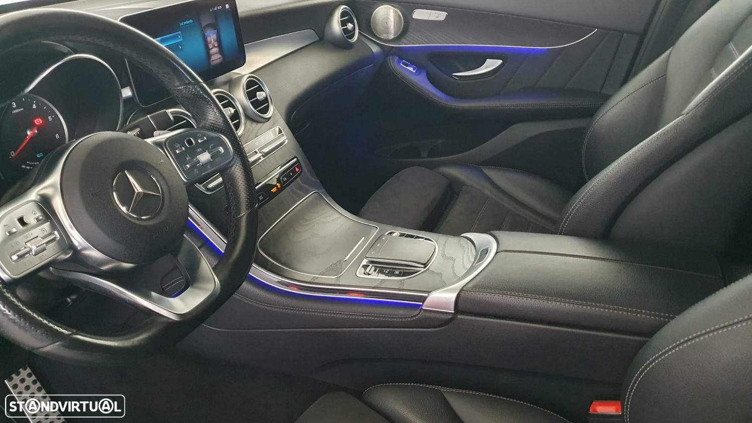 Mercedes-Benz GLC 300 Coupe de 4Matic 9G-TRONIC - 33